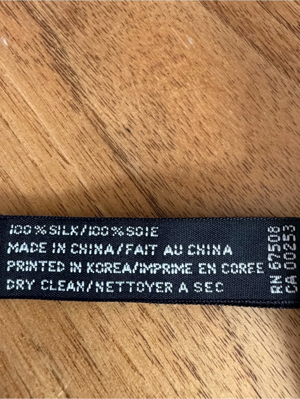 NWOT Ellen Tracy, silk scarf